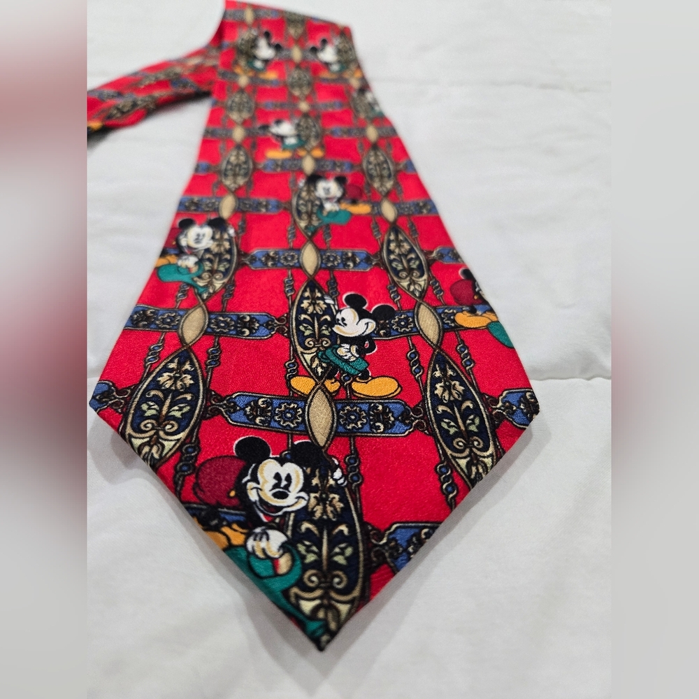 Vintage Disney Mickey Mouse Red Tie